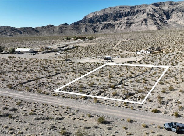 6400 N Alcove Lane, Pahrump, NV 89060