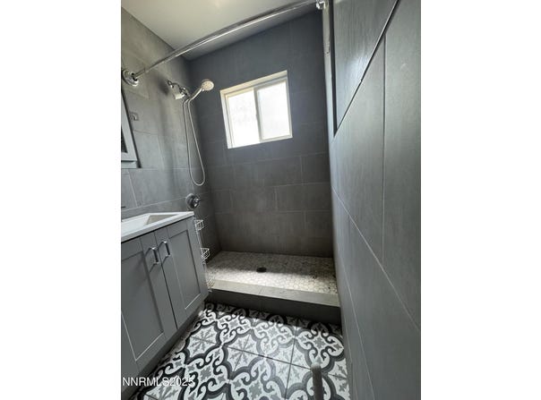 1145 Gault Way, Sparks, NV 89431
