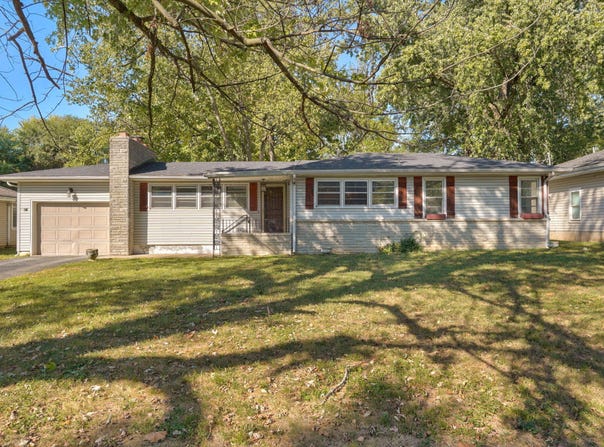 1933 E Wayland Street, Springfield, MO 65804
