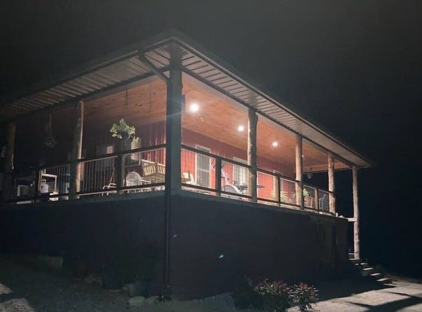 3056 Smith Grove Road, Burkesville, KY 42717