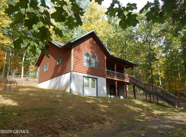 40 HUNTINGTON MOUNTAIN Drive, Shickshinny, PA 18655
