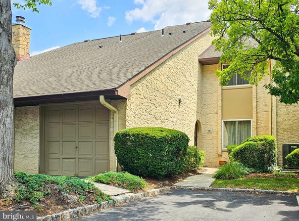 61 TENNYSON Drive, PLAINSBORO, NJ 08536