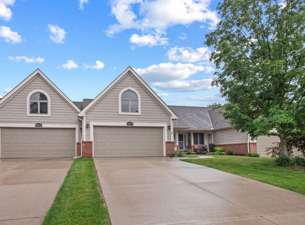 5079 Clintonville Pines Drive, Clarkston, MI 48346
