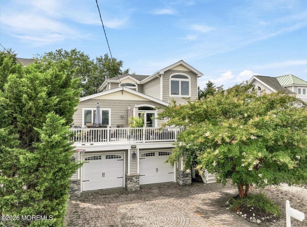 256 W 10th Street, Ship Bottom, NJ 08008