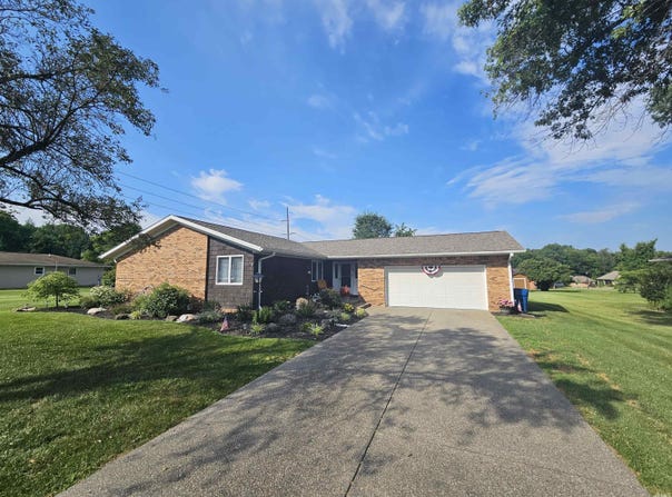 3441 E Warren Circle, Vincennes, IN 47591