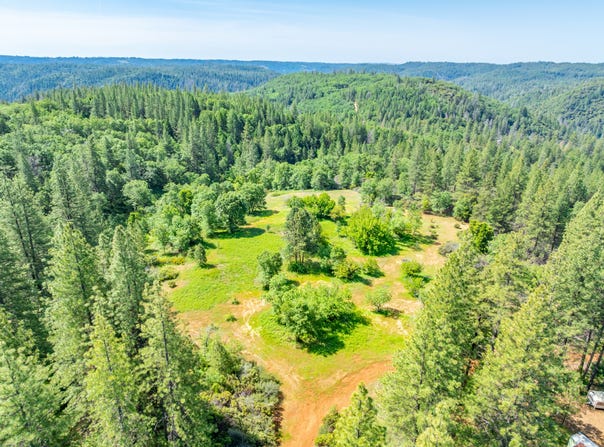 6281 Bear Creek Road, Garden Valley, CA 95633