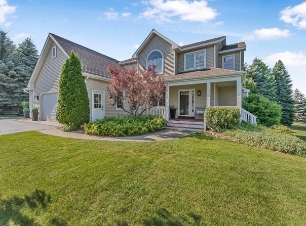 4004 Stone Ridge Drive, Traverse City, MI 49684