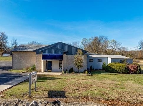 1916 E SW, Miami, OK 74354