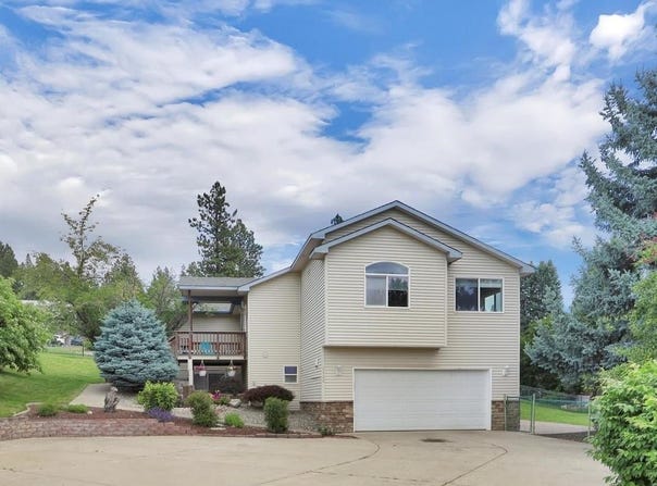 5320 N Vista Grande Rd, Otis Orchards, WA 99027