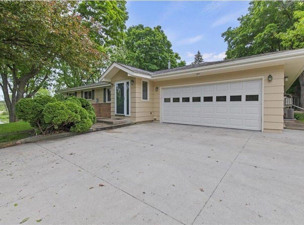 5935 County Road 11, Independence, MN 55359