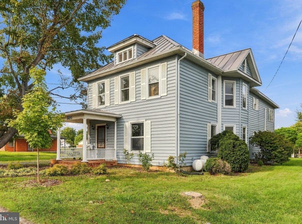 564 W SPRING Street, WOODSTOCK, VA 22664