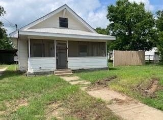 702 W Jeanette Street, Breckenridge, TX 76424
