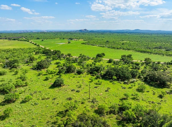 7602 County Road 113, Llano, TX 78643