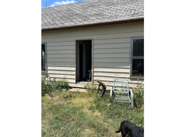 103 E Woodworth Ave, Hardtner, KS 67057