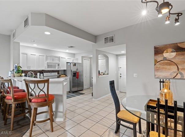 4231 Liron Avenue unit: 101, Fort Myers, FL 33916