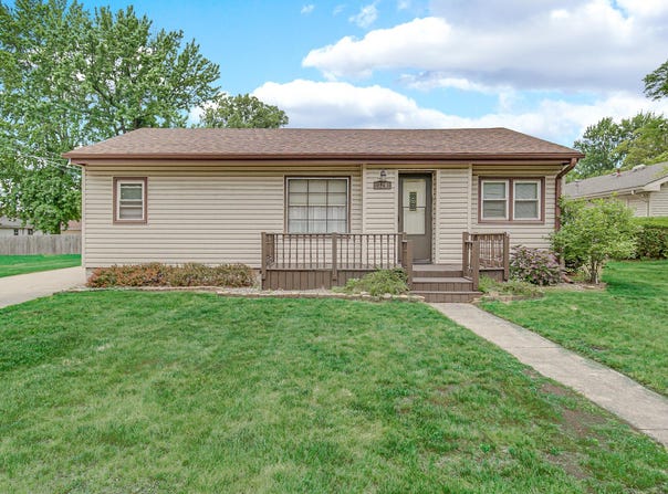 329 Cleveland Avenue, Hobart, IN 46342