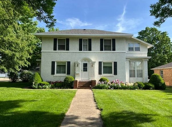 704 North Highway, Jackson, MN 56143