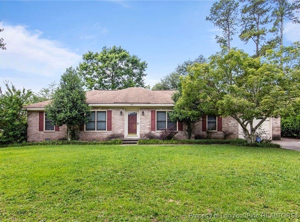 962 Dandridge Drive, Fayetteville, NC 28303