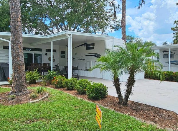 12870 East Hillsborough ave, Dover, FL 33527