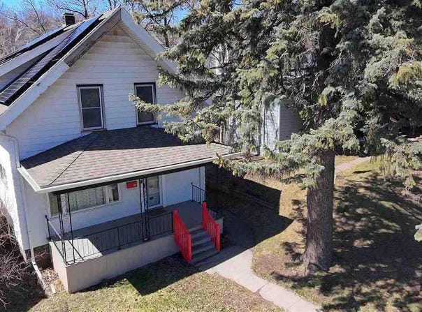 823 N 57th Ave W, Duluth, MN 55807