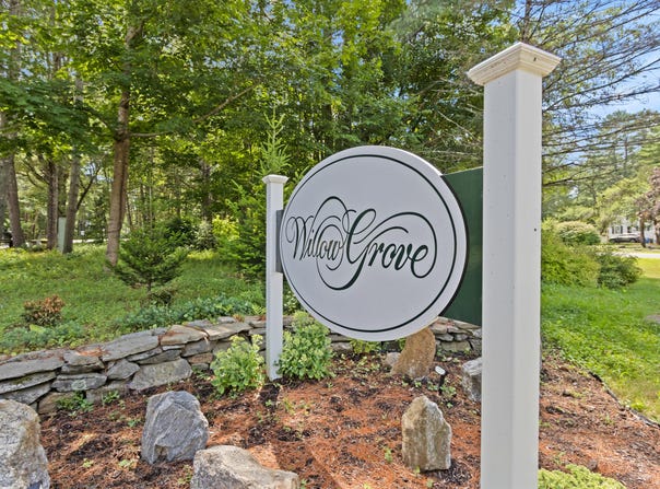 7 Willow Grove Road, Brunswick, ME 04011