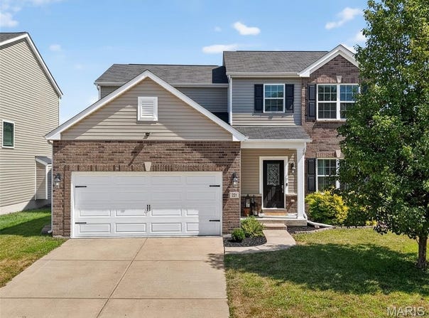 231 Flint Brook Drive, O'Fallon, MO 63366