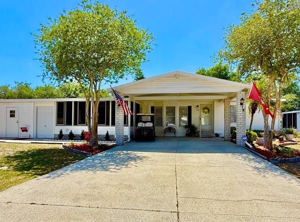 618 Klickety Klak Lane, Valrico, FL 33594