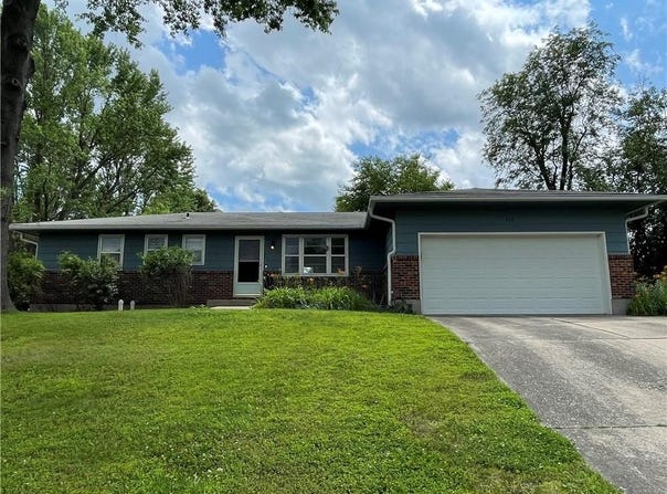 818 E Gay Street, Warrensburg, MO 64093