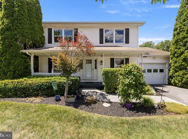 122 BUTTON BUSH AVE, STEPHENS CITY, VA 22655