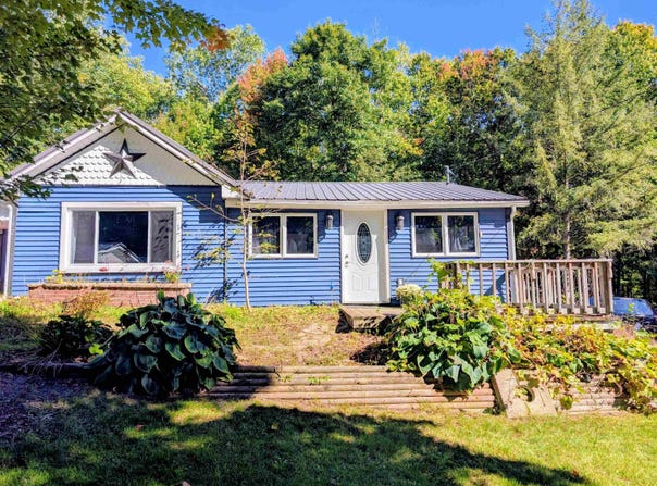 392 N Scott Drive, Farwell, MI 48622