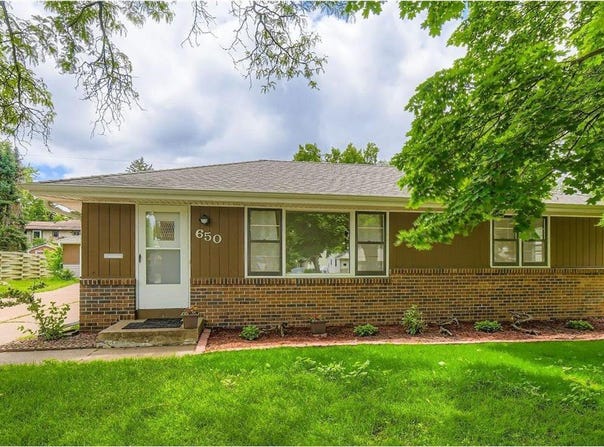 650 58th Avenue NE, Fridley, MN 55432