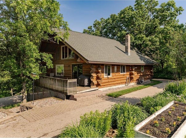 56638 County Road 1, Mazeppa, MN 55956