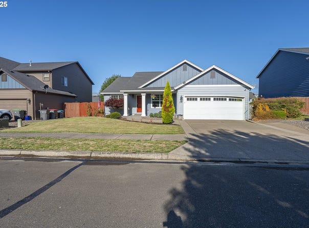 177 SW MT MAZAMA ST, McMinnville, OR 97128