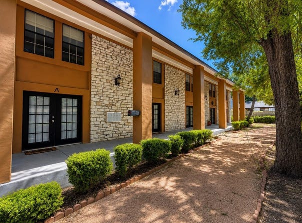 1911 Lightsey Rd, Austin, TX 78704
