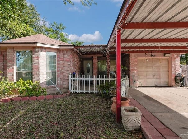 1604 E Kennedy Avenue, Alton, TX 78573
