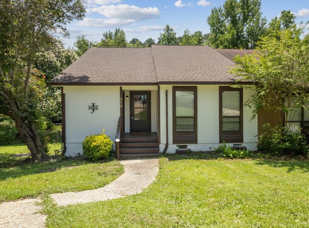 514 Toxaway Court, Fayetteville, NC 28314