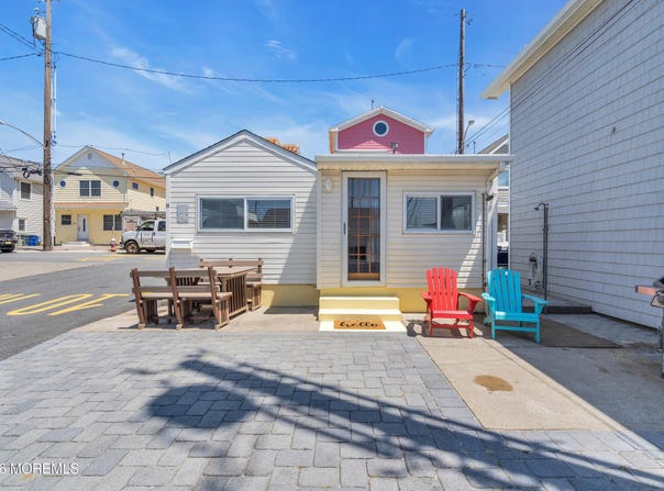 Lavallette, NJ 08735