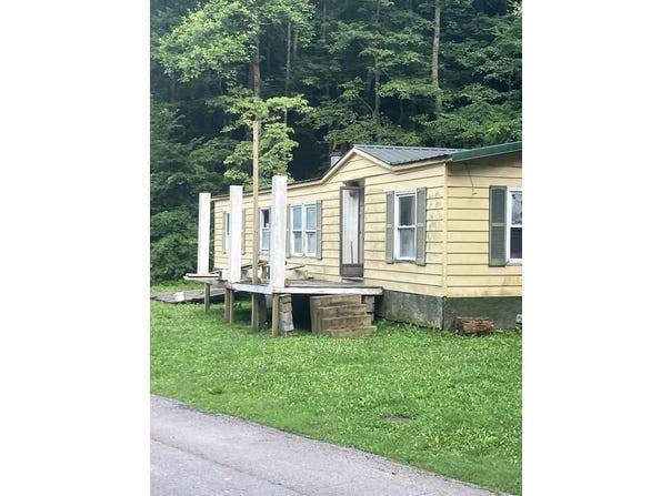 1119 Dials Branch, Ransom, KY 41558