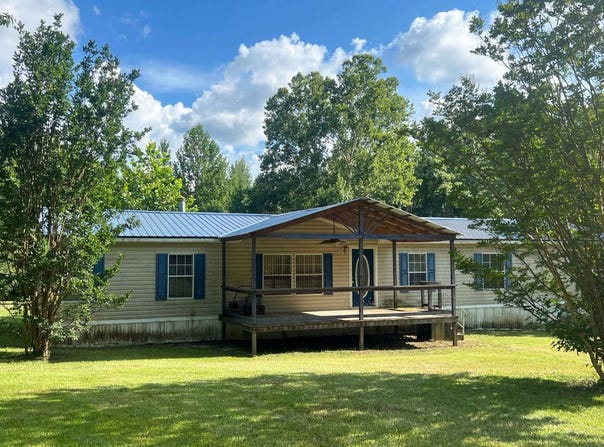3290 Sticine Road, Guys, TN 38339