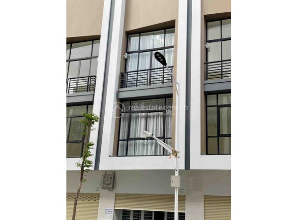 Nirouth, Chbar Ampov, Phnom Penh