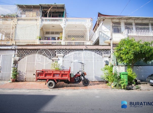 Boeung Prolit, 7 Makara, Phnom Penh