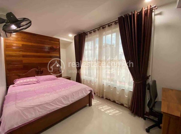 Boeung Prolit, 7 Makara, Phnom Penh