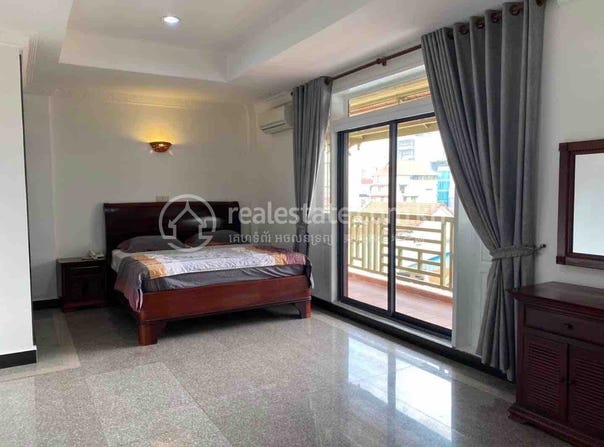 Boeung Prolit, 7 Makara, Phnom Penh