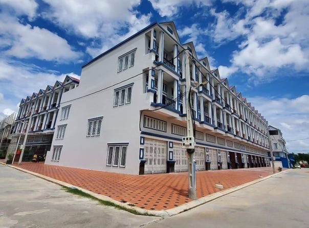 Kouk Roka, Prek Pnov, Phnom Penh