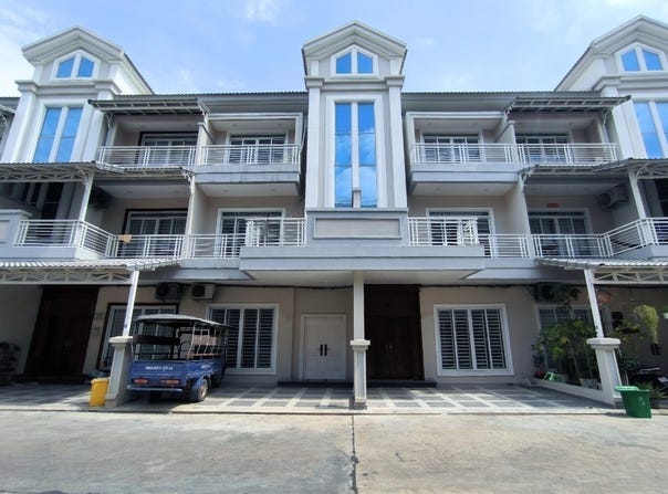 Nirouth, Chbar Ampov, Phnom Penh