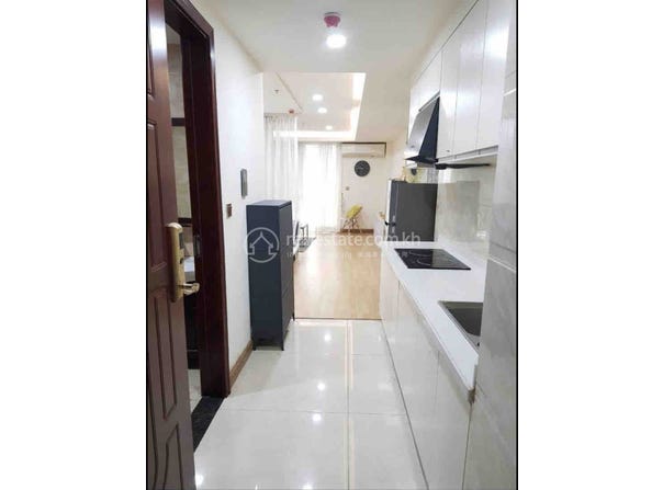 Boeung Prolit, 7 Makara, Phnom Penh