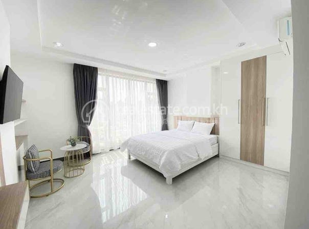 Boeung Prolit, 7 Makara, Phnom Penh