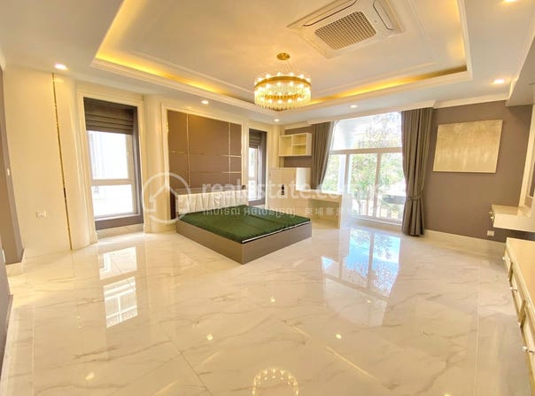Nirouth, Chbar Ampov, Phnom Penh