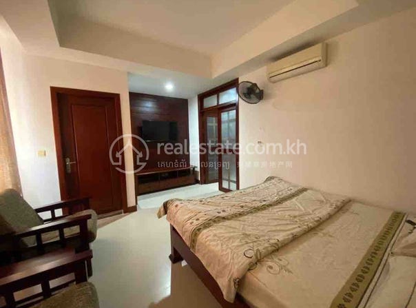 Boeung Prolit, 7 Makara, Phnom Penh