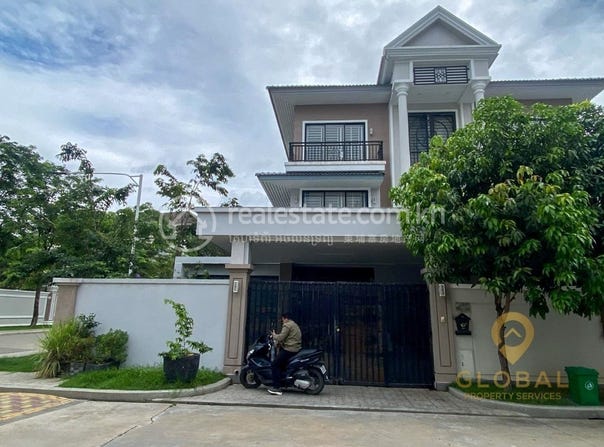 Nirouth, Chbar Ampov, Phnom Penh